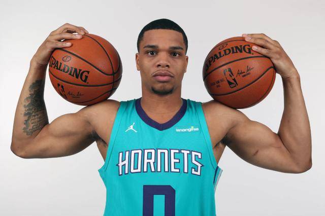  黄蜂布里奇斯入选年度防守一阵阵容  