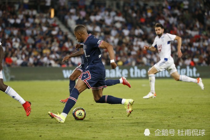  巴黎姆巴佩独造四球领衔射手榜争夺